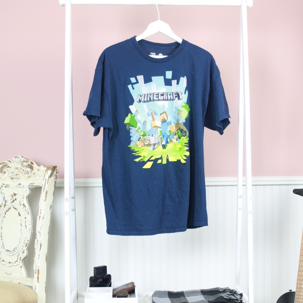 Minecraft Graphic T-shirt Size… - Picture 2 of 3